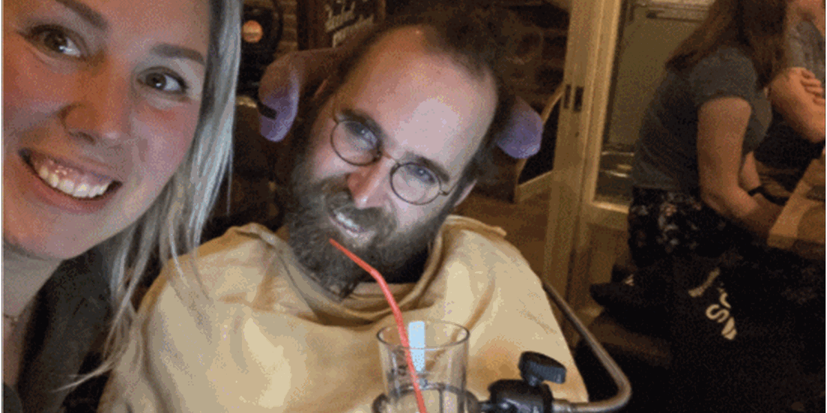 Dicky over haar vrijwilligerswerk in een hospice voor jonge mensen, over autonomie en perspectief